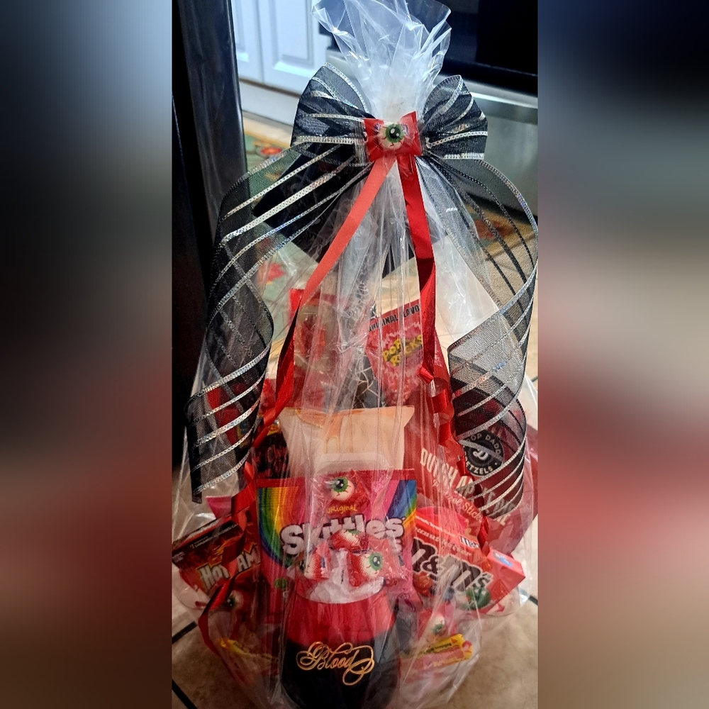 Elegant Black and Red Gift Basket